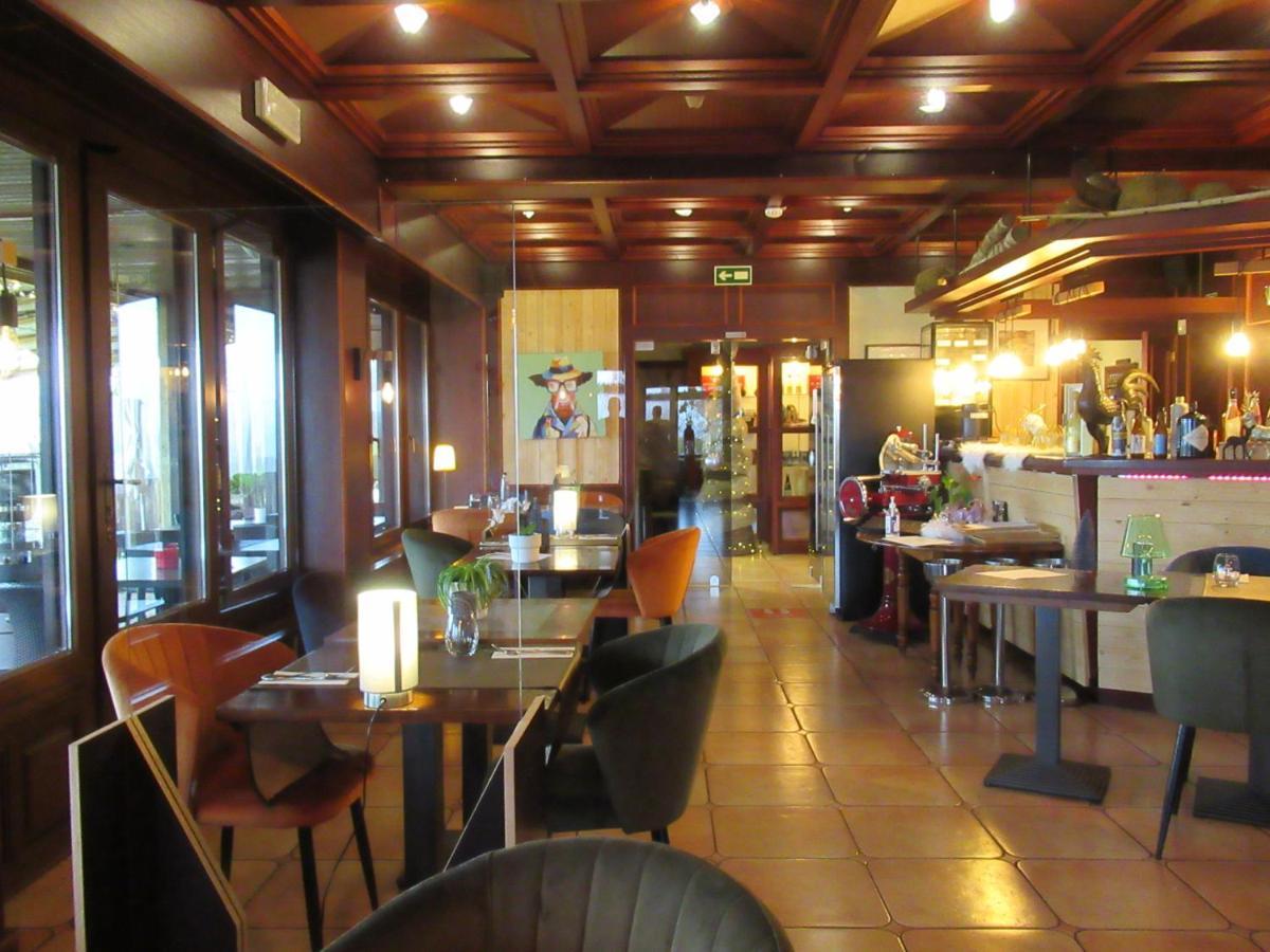 Hotel Restaurant N 4 마르테란제 외부 사진