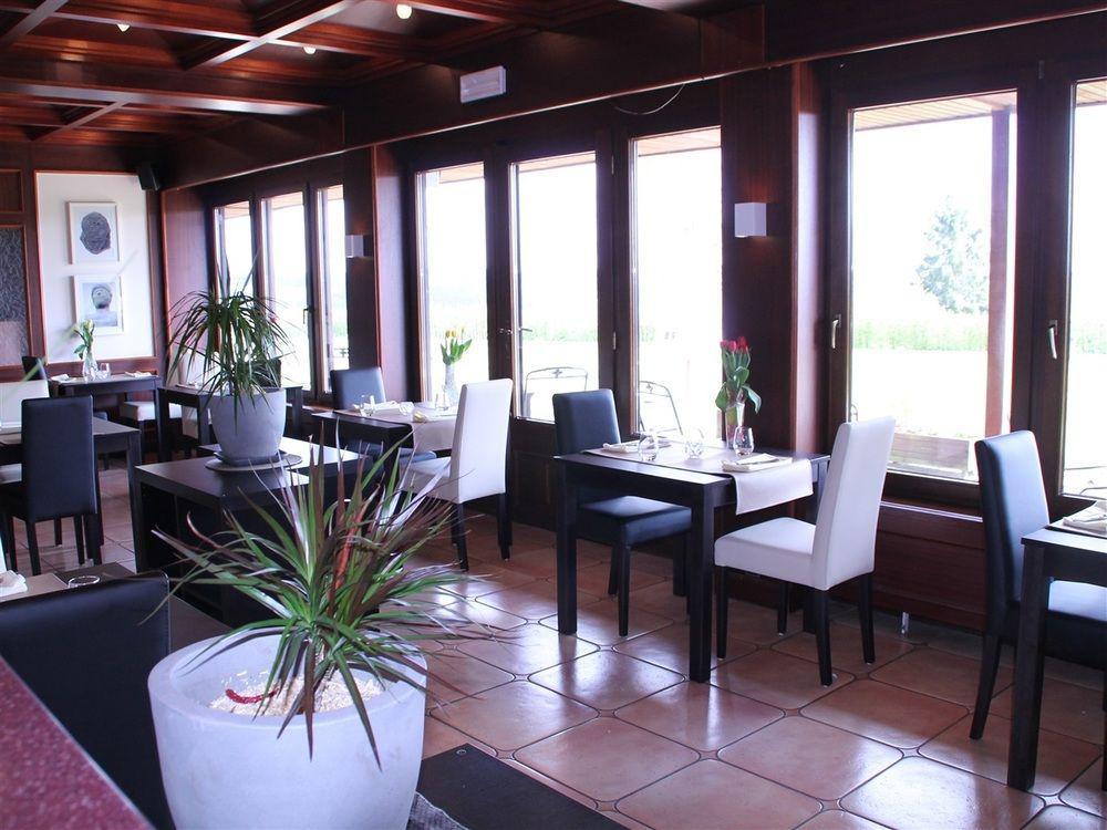 Hotel Restaurant N 4 마르테란제 외부 사진